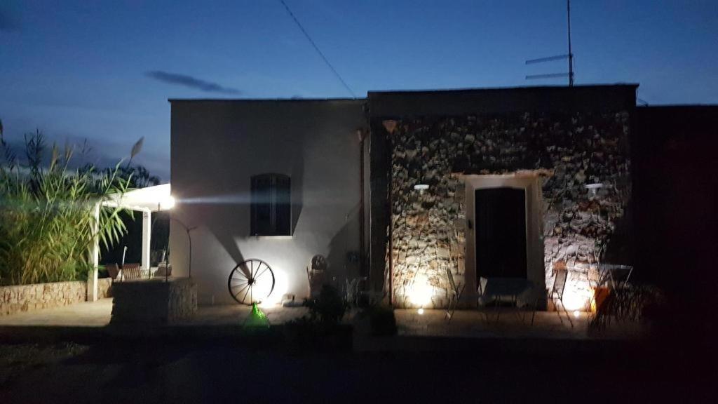 Vila Casale Conte Dell'Anna Porto Cesareo Exteriér fotografie